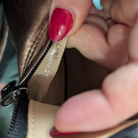 Geox Black and Gold Heels - Picture 4 of 6